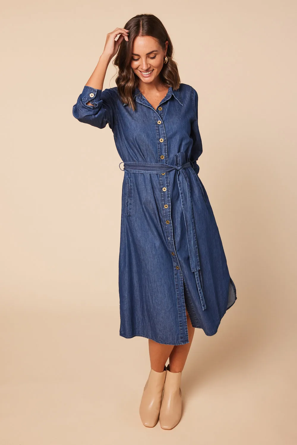 Abbey Chambray Dress in Mid Wash