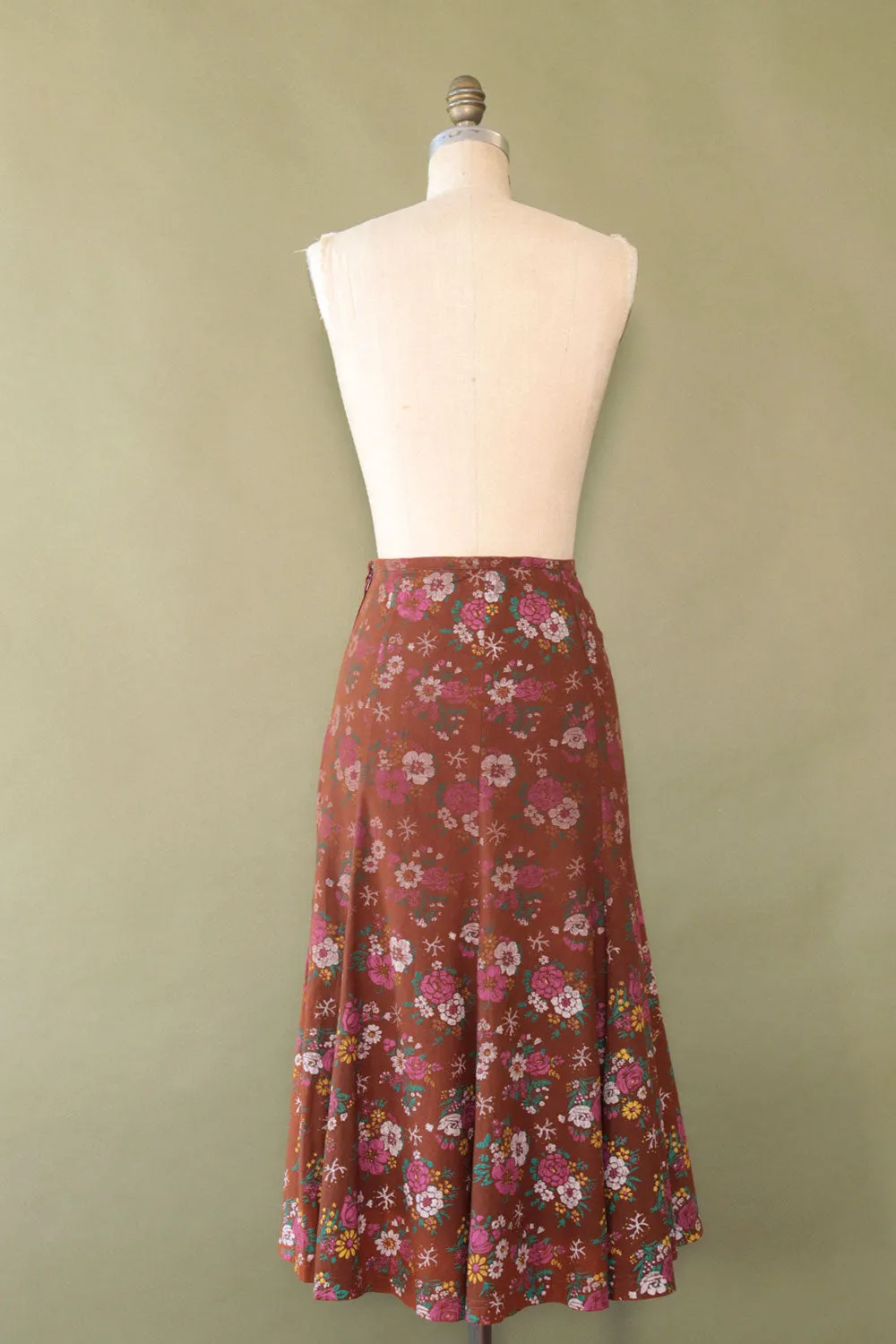 Alley Cat Floral Flock Flare Skirt M