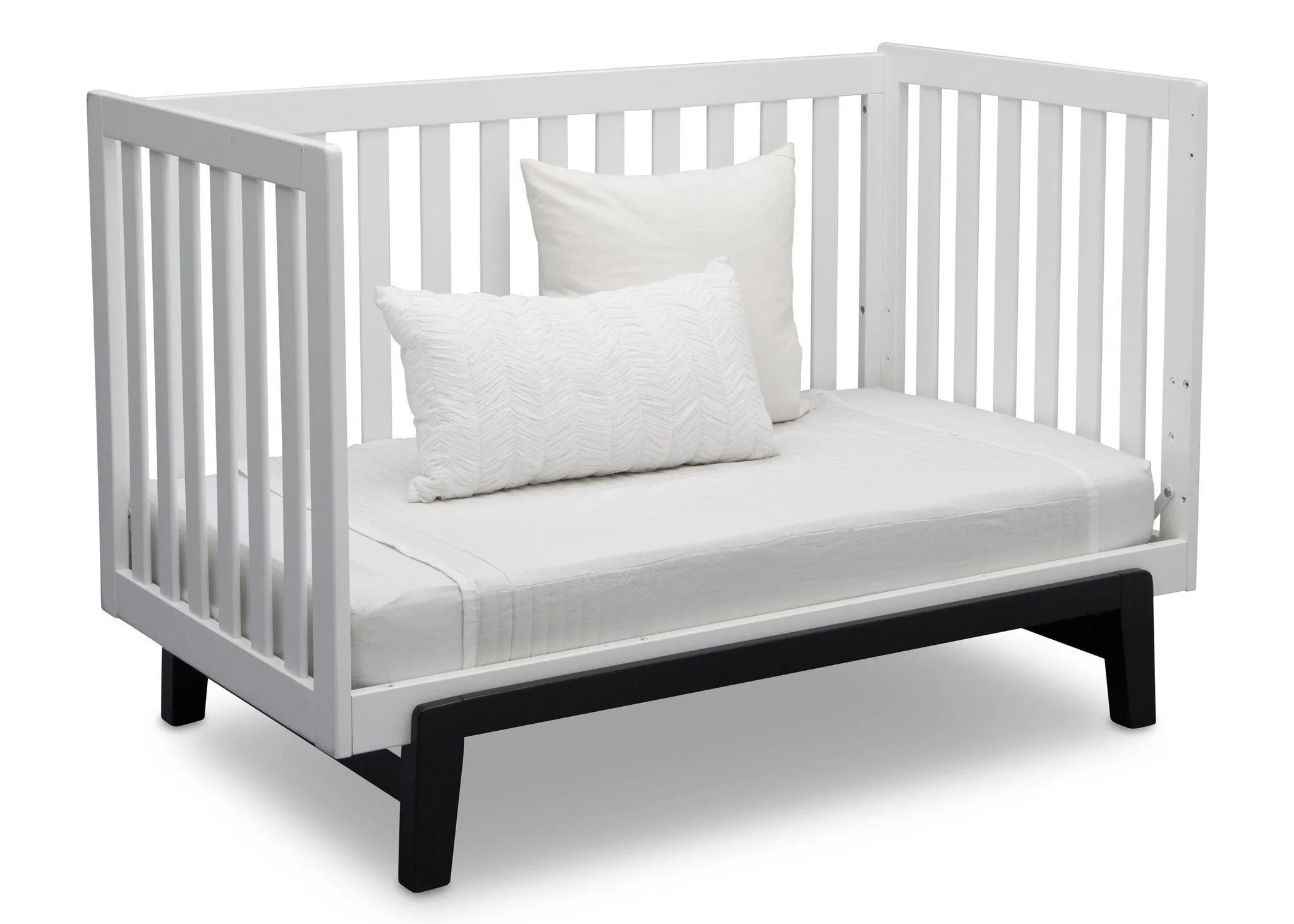 Aster 3-in-1 Convertible Crib