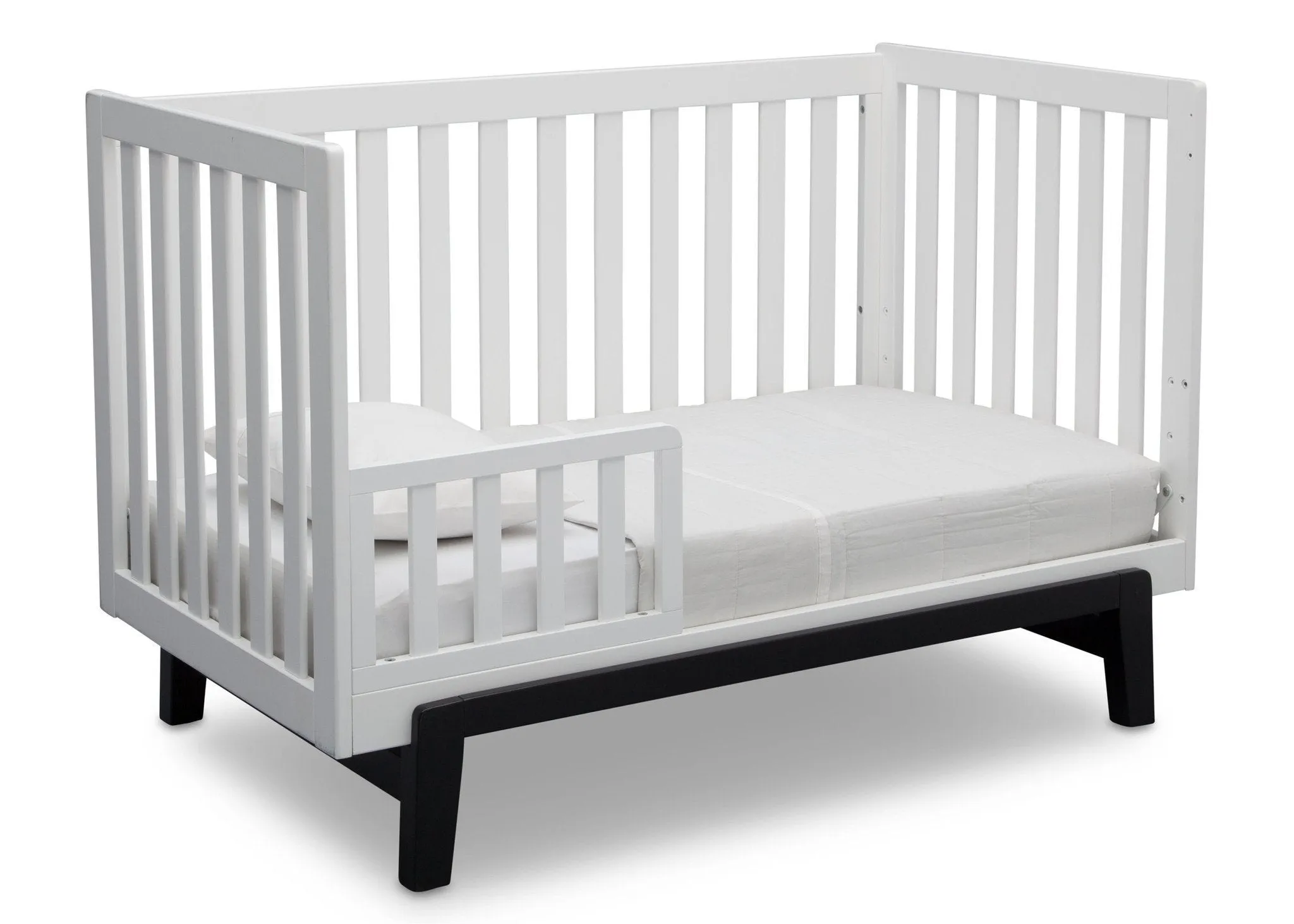 Aster 3-in-1 Convertible Crib