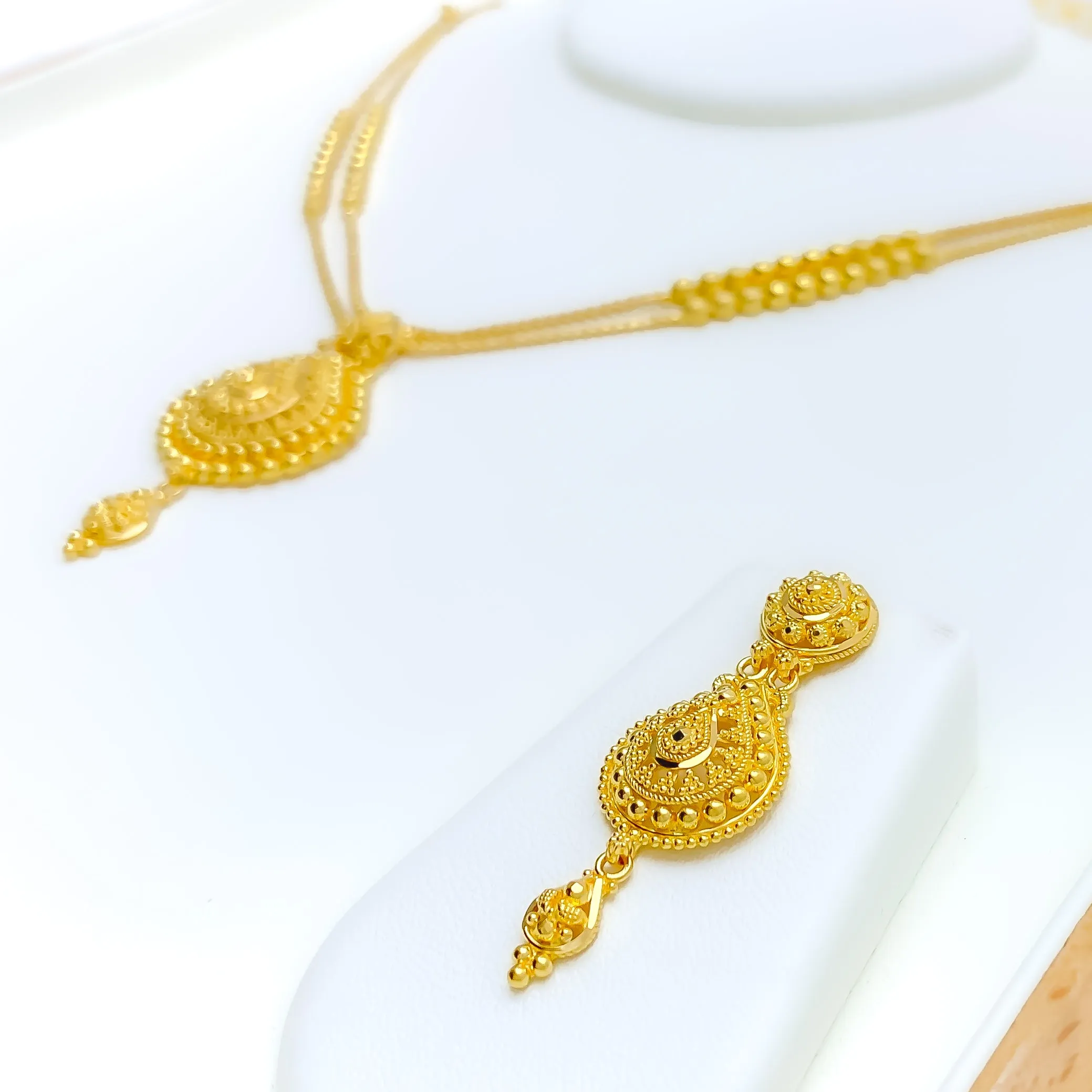 Attractive 22k Gold Necklace Set