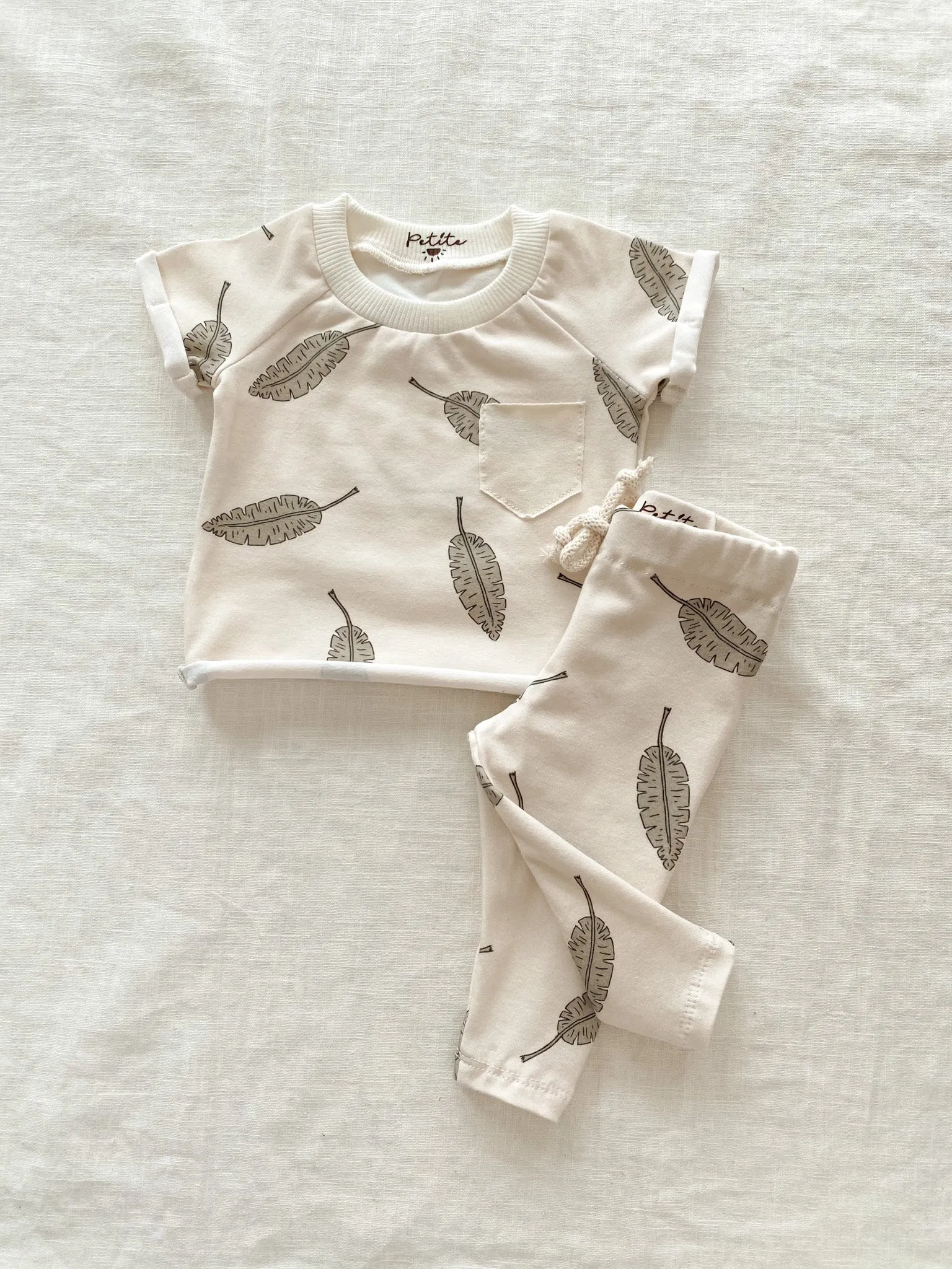 Baby jersey t-shirt / leaves