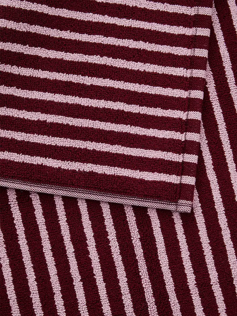 Bath Mat in Red and Rose