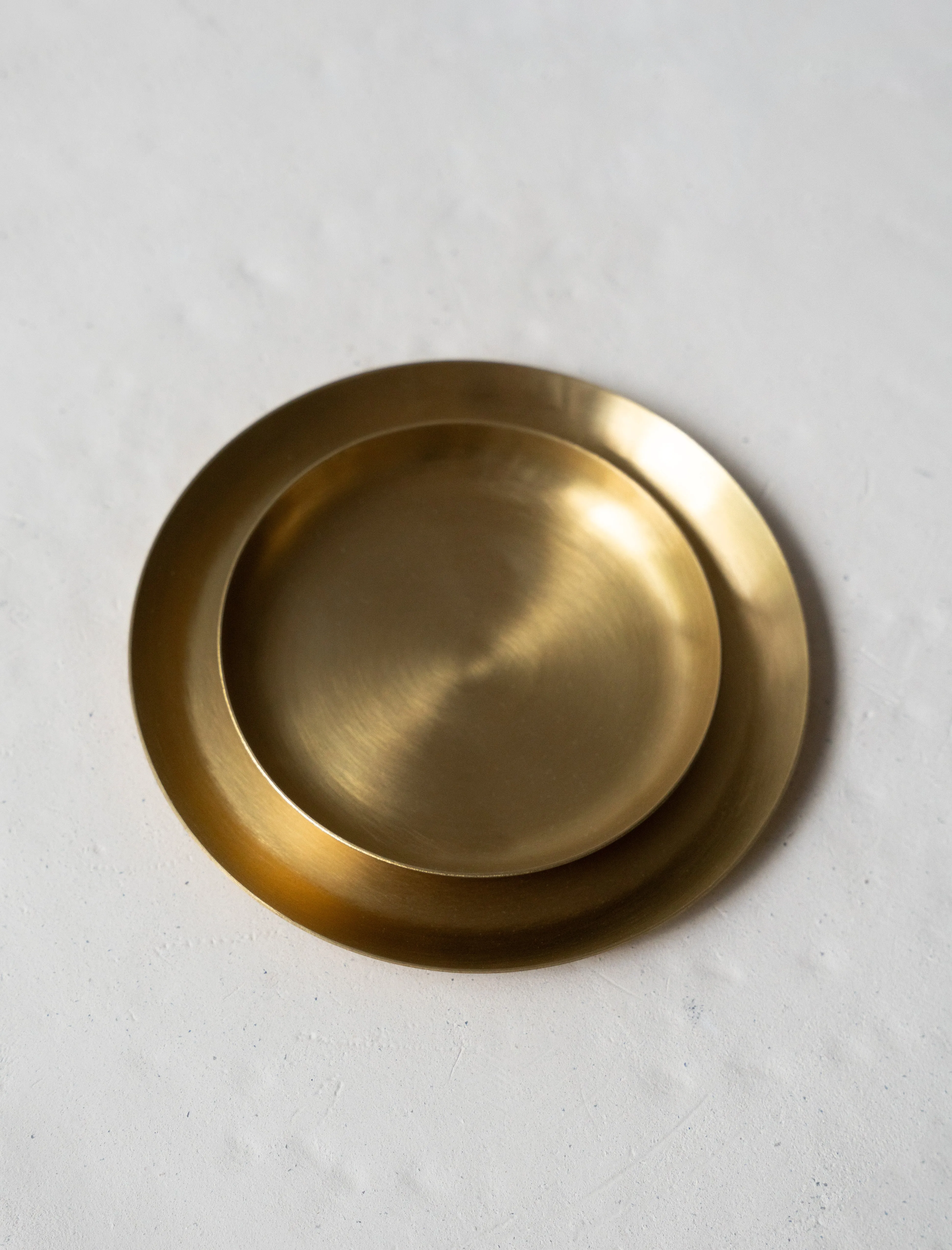 Brass Plate Round (M)